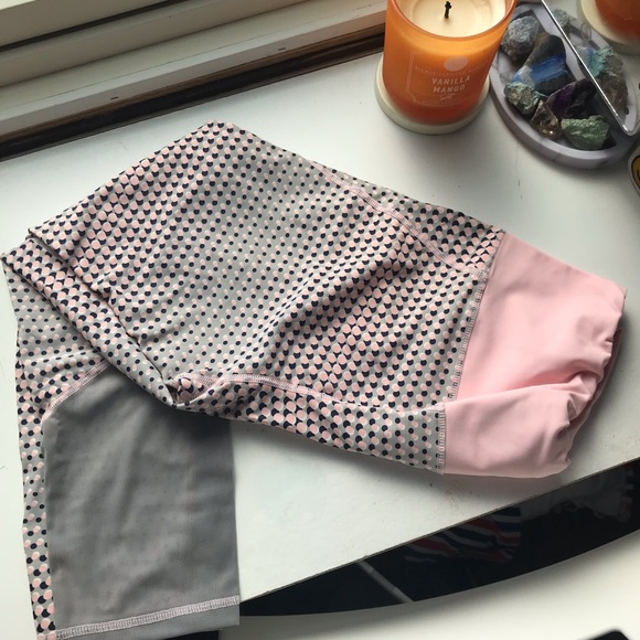 Pink and gray workout set - Picture 3 of 3